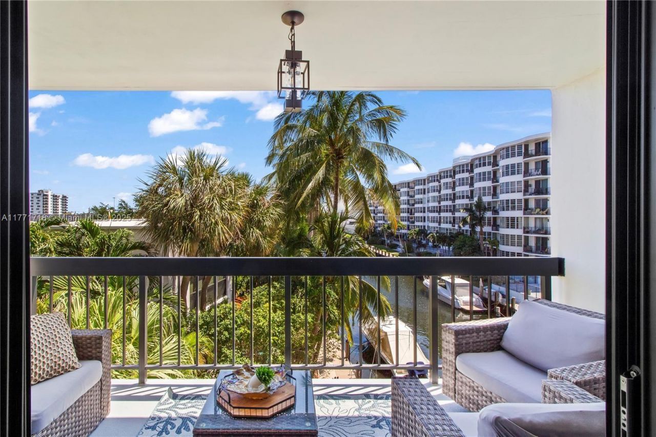 4800 Bayview Drive, Unit 402, Fort Lauderdale, FL 33308 Photo