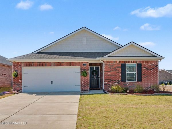 176 Silo Lane, Byhalia, MS 38611