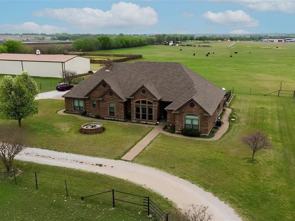 13435 Jackson Road, Krum, TX 76249