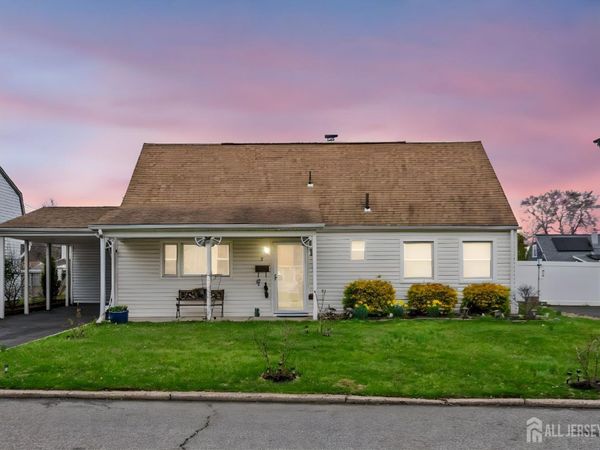 5 W Arthur Place , Iselin, NJ 08830