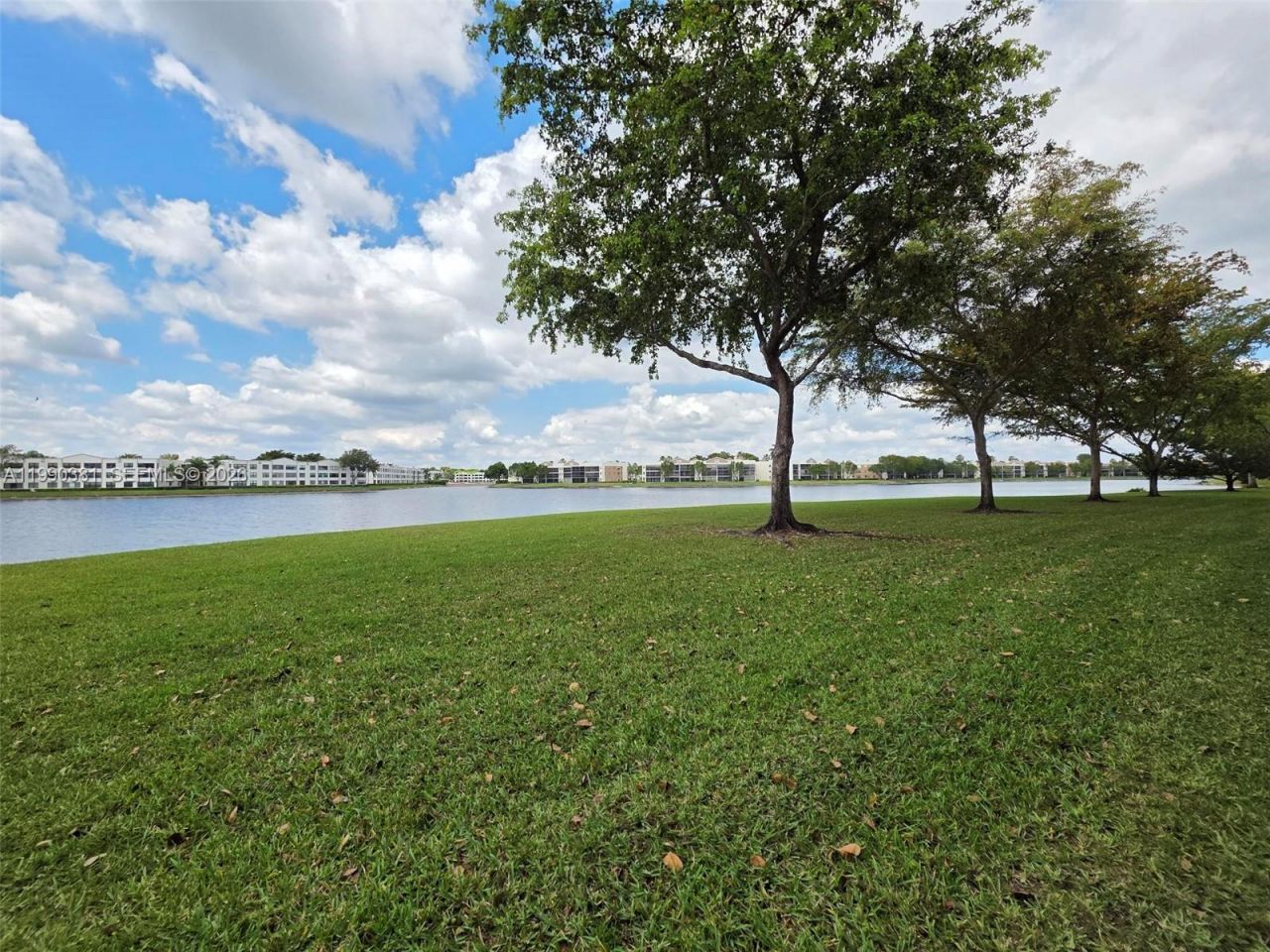 7611 Southampton Ter, Unit 110, Tamarac, FL 33321 Photo