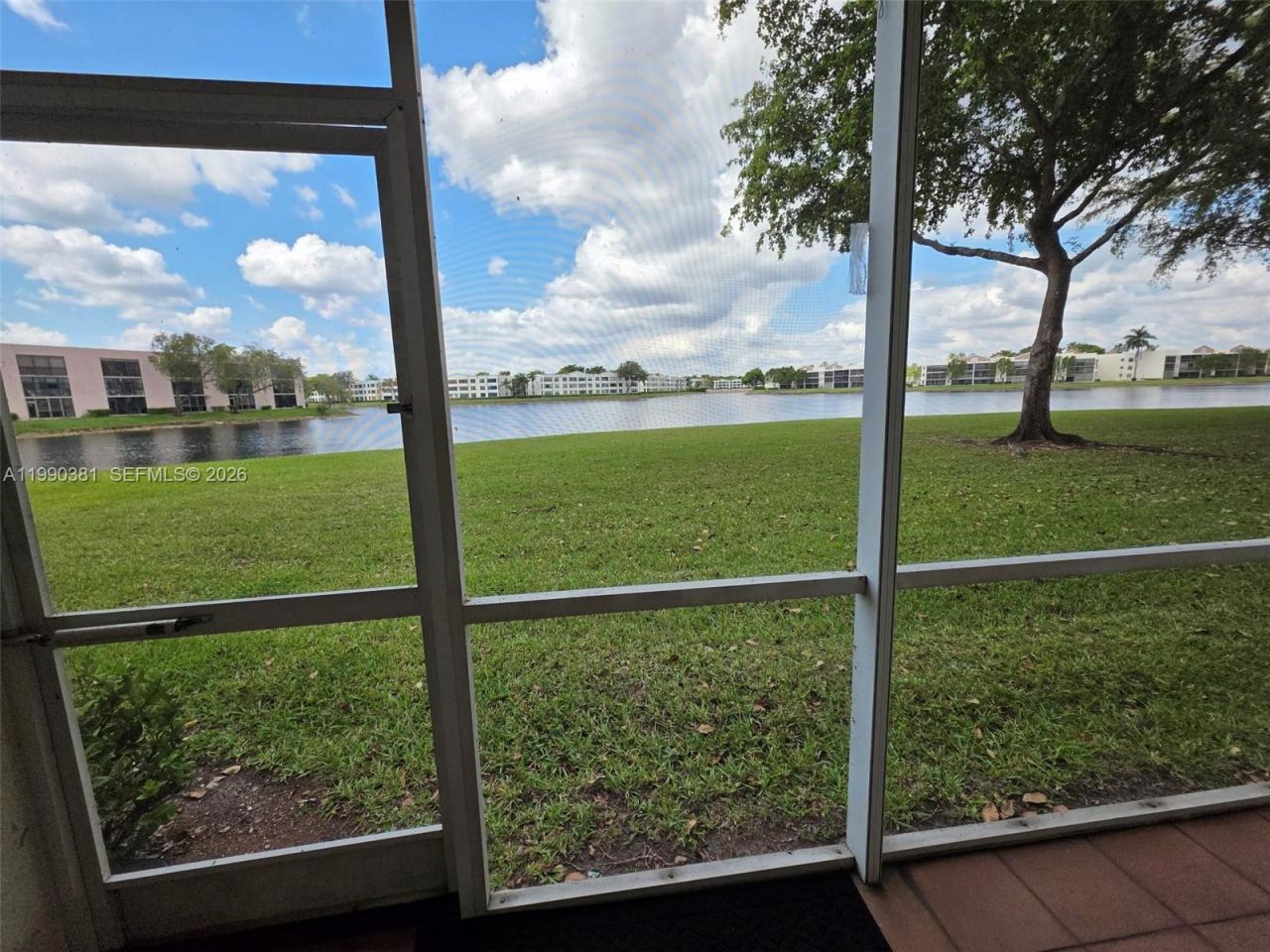 7611 Southampton Ter, Unit 110, Tamarac, FL 33321 Photo