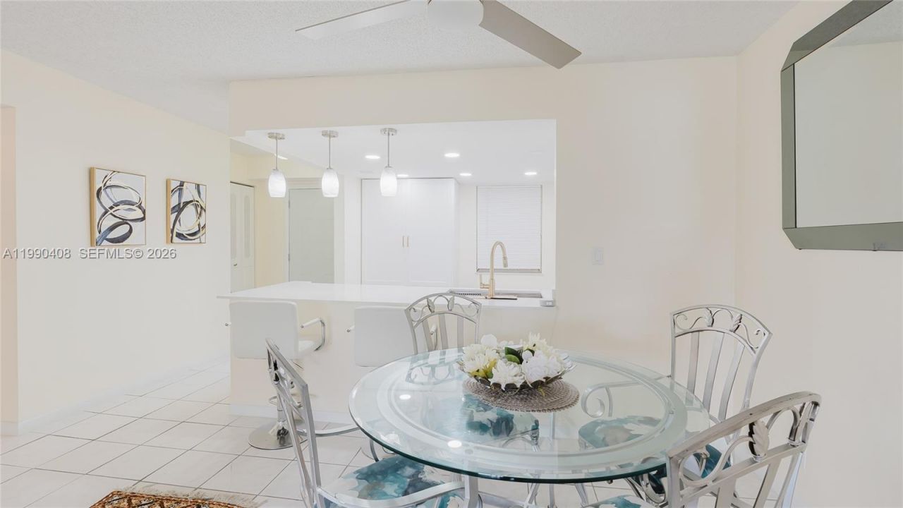 424 SE 10th St, Unit 204, Dania Beach, FL 33004 Photo