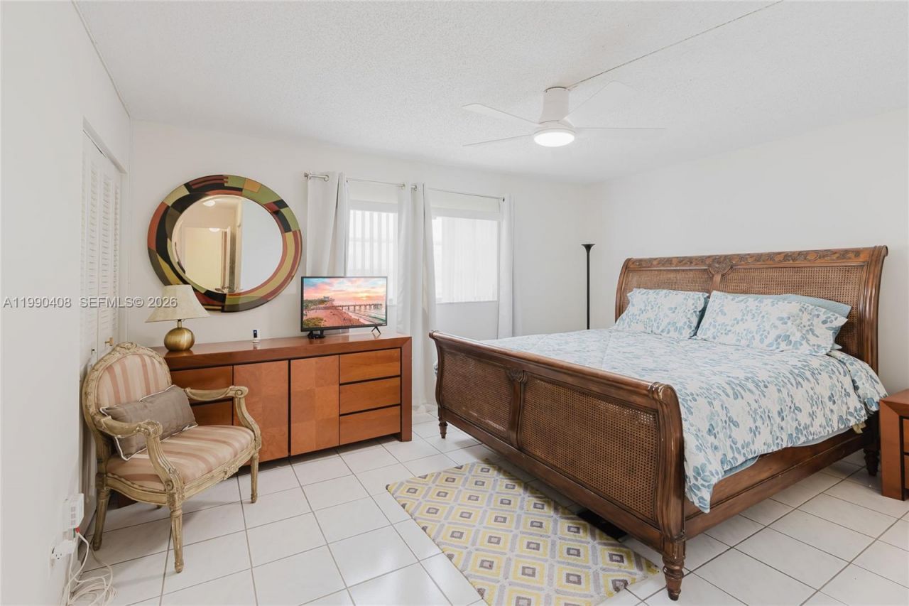 424 SE 10th St, Unit 204, Dania Beach, FL 33004 Photo