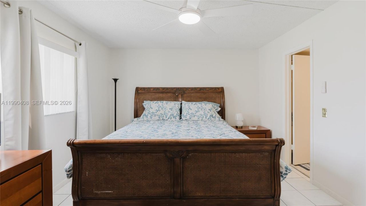 424 SE 10th St, Unit 204, Dania Beach, FL 33004 Photo