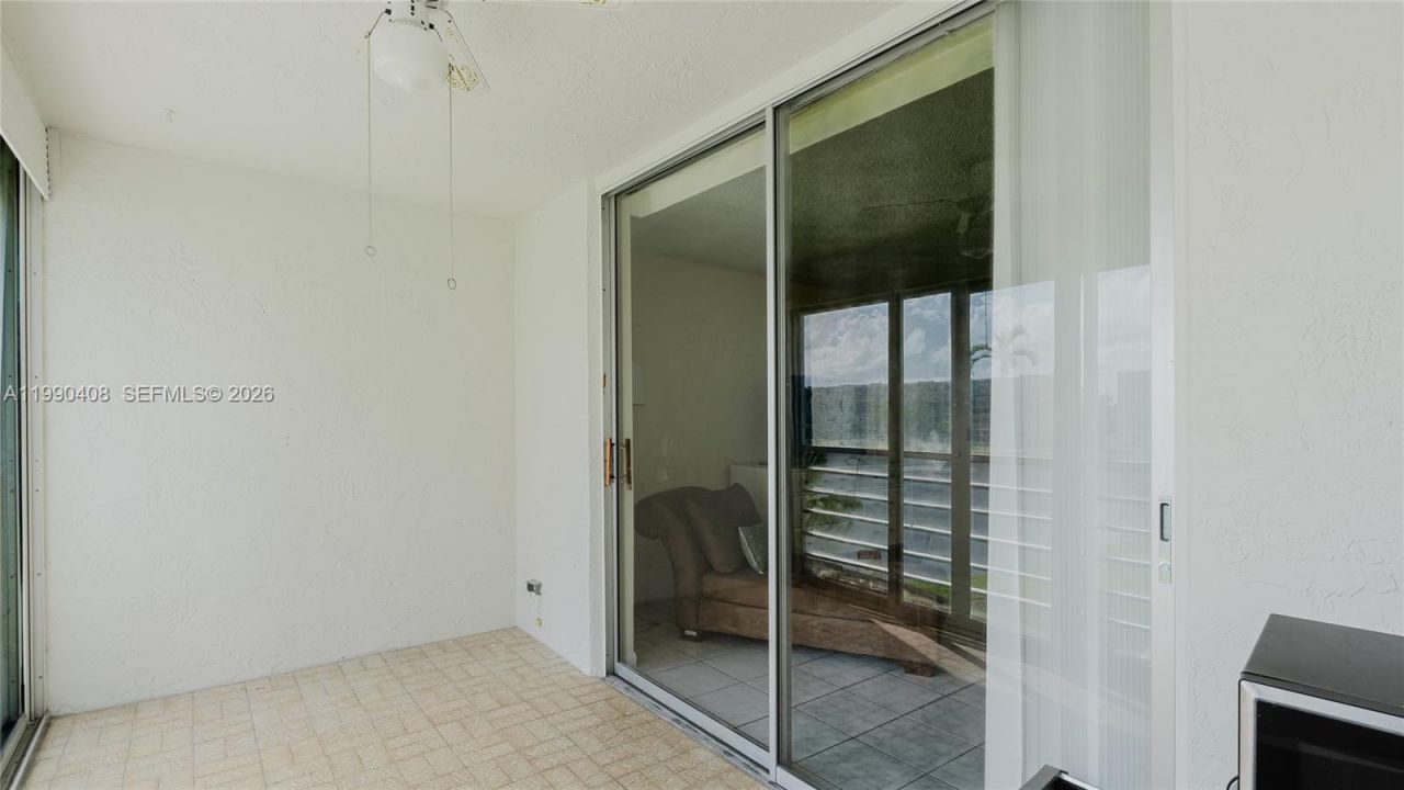 424 SE 10th St, Unit 204, Dania Beach, FL 33004 Photo