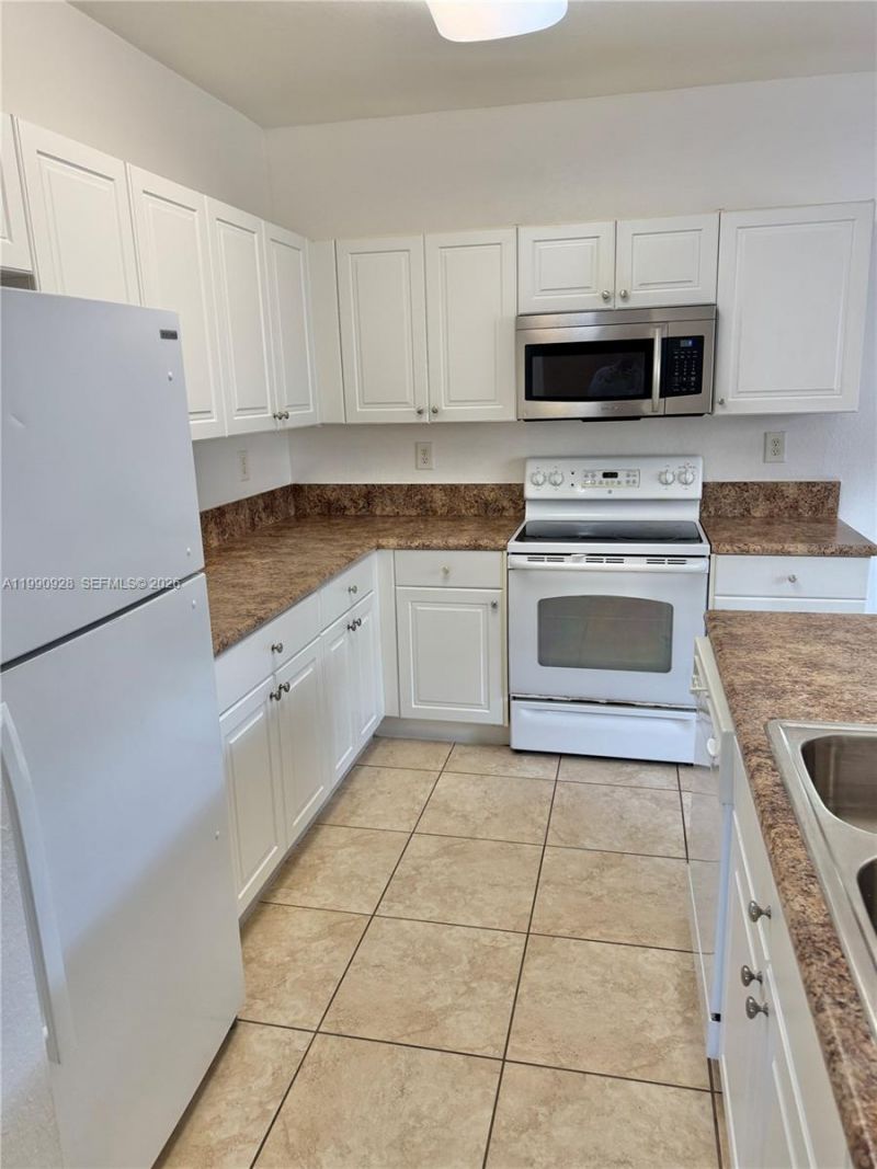 9269 SW 227th St, Unit 8, Cutler Bay, FL 33190 Photo