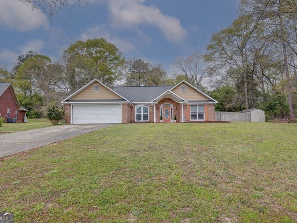 81 Lee Road 2030, Phenix City, AL 36870