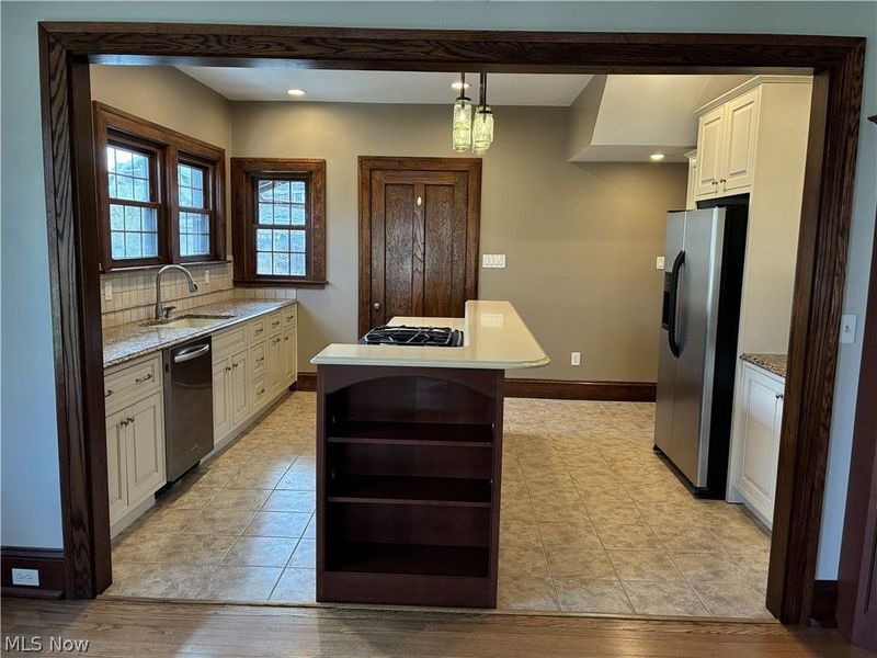 13971 Lake Avenue, Lakewood, OH 44107 Photo 2