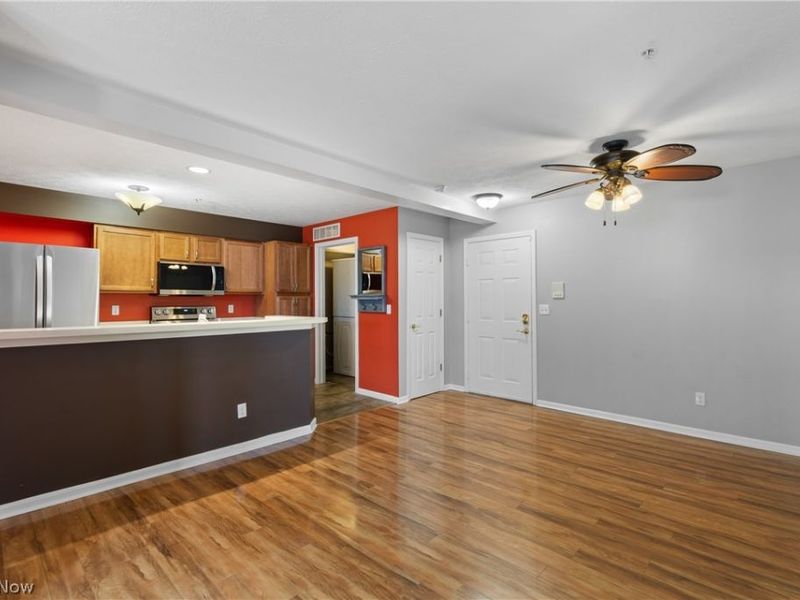 23003 Chandlers Lane, Unit 224, Olmsted Falls, OH 44138 Photo 11