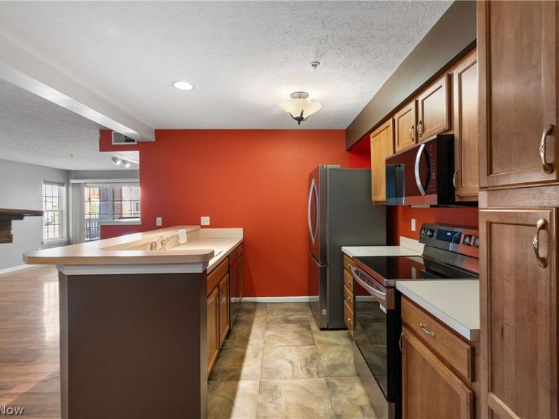 23003 Chandlers Lane, Unit 224, Olmsted Falls, OH 44138 Photo 14