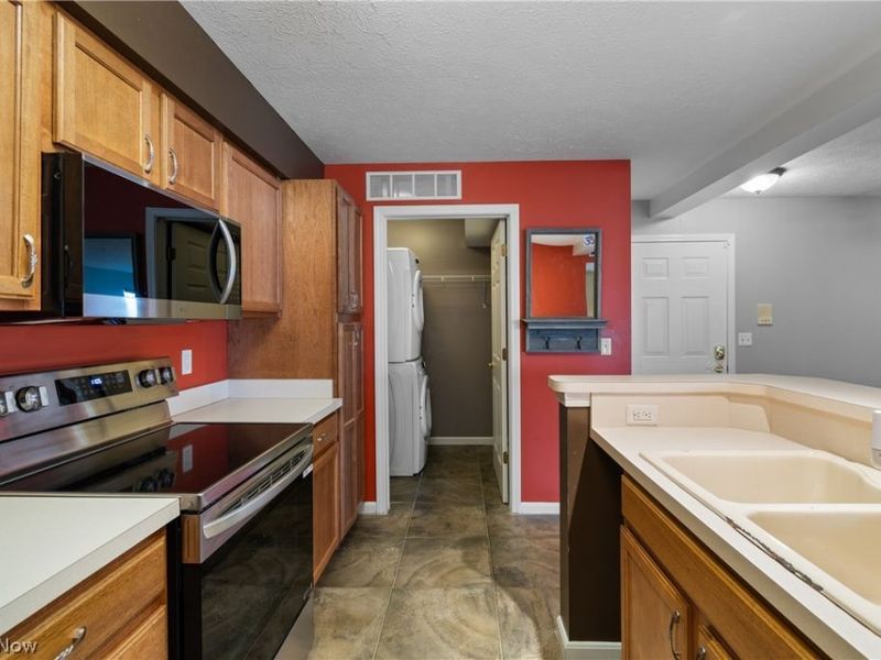 23003 Chandlers Lane, Unit 224, Olmsted Falls, OH 44138 Photo 15