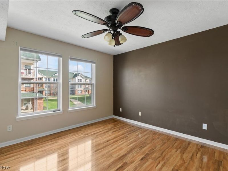 23003 Chandlers Lane, Unit 224, Olmsted Falls, OH 44138 Photo 18