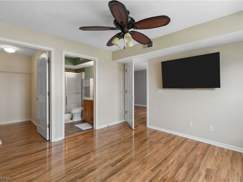 23003 Chandlers Lane, Unit 224, Olmsted Falls, OH 44138 Photo 19