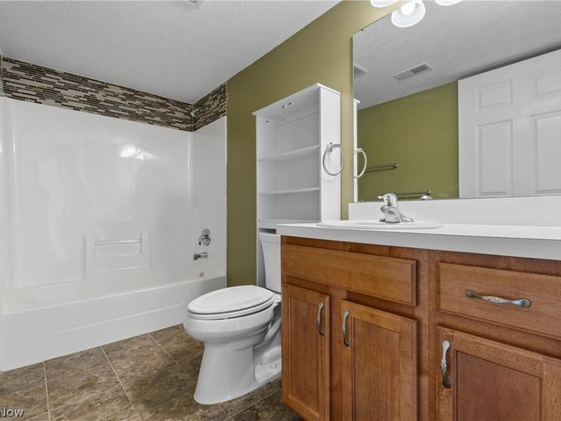 23003 Chandlers Lane, Unit 224, Olmsted Falls, OH 44138 Photo 23