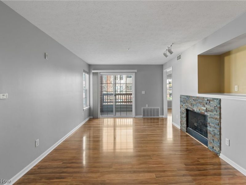 23003 Chandlers Lane, Unit 224, Olmsted Falls, OH 44138 Photo 8