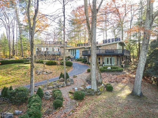 1200 Yellow Creek Lane , Akron, OH 44333