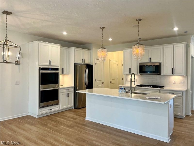 27842 Birchwood Court, Westlake, OH 44145 Photo 6