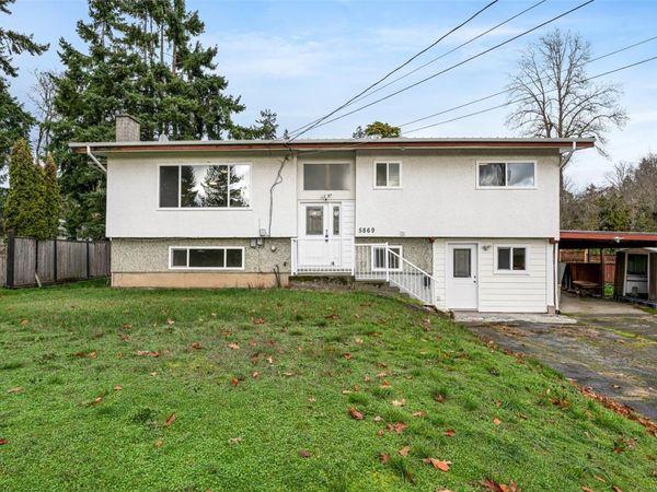 5869 Brier Ave , Duncan, BC V9L 3E1