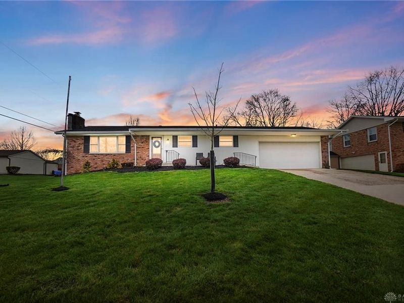 1628 Yorkshire Court, Springfield, OH 45503 Photo 1