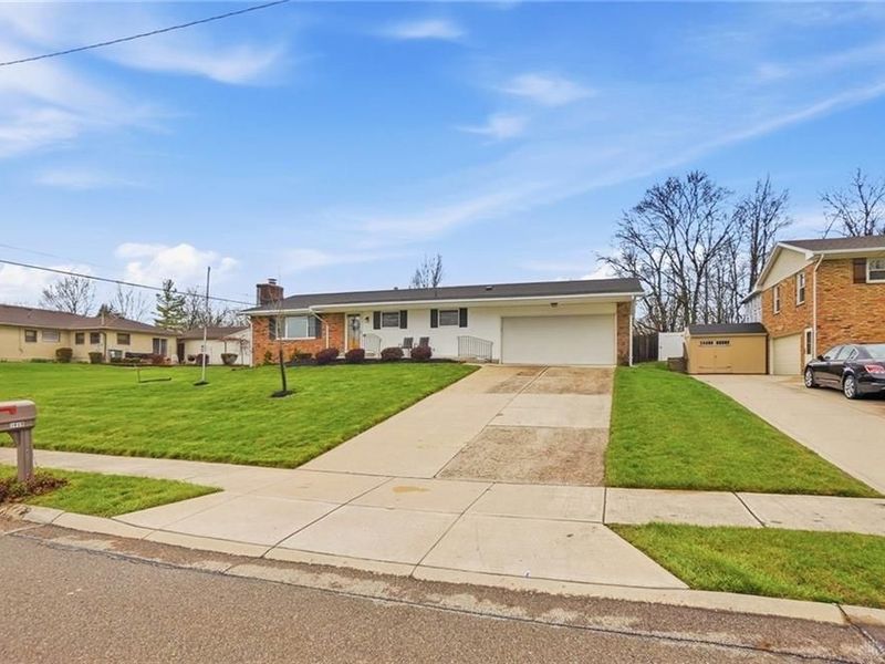 1628 Yorkshire Court, Springfield, OH 45503 Photo 2