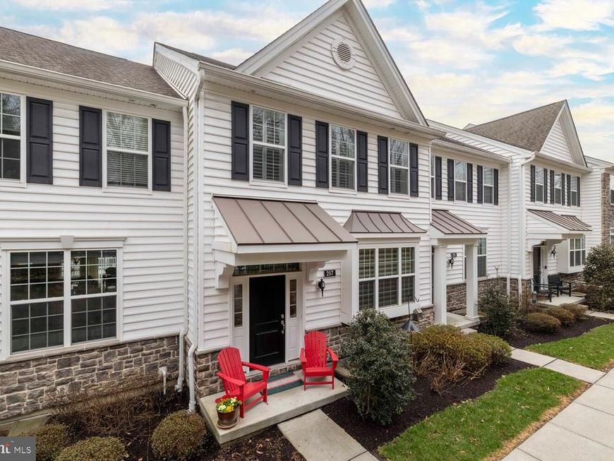 207 Avian Alley , Media, PA 19063 Main Photo