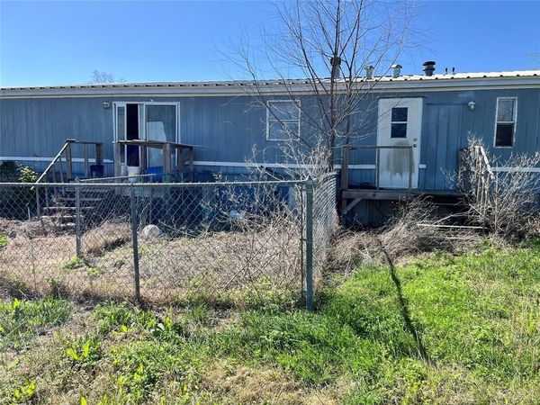 1541 Seaborn Road, Ponder, TX 76259