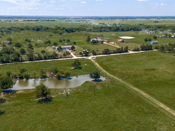 9121 NE County Road 2170, Powell, TX 75153