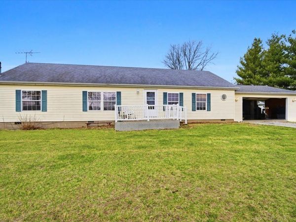 6009 Park Road , Clinton, IL 61727