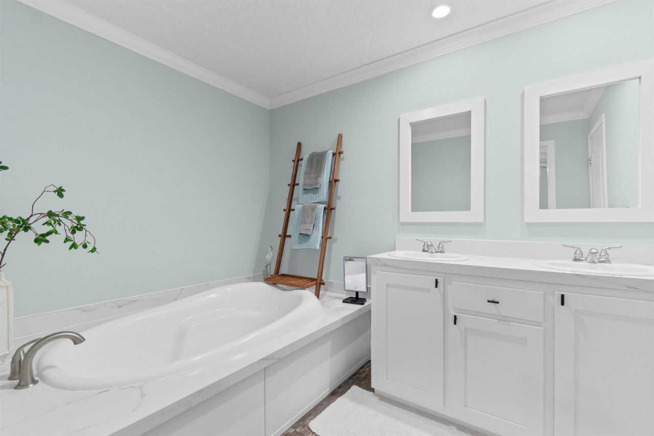 4609 Albatross St. Photo 17