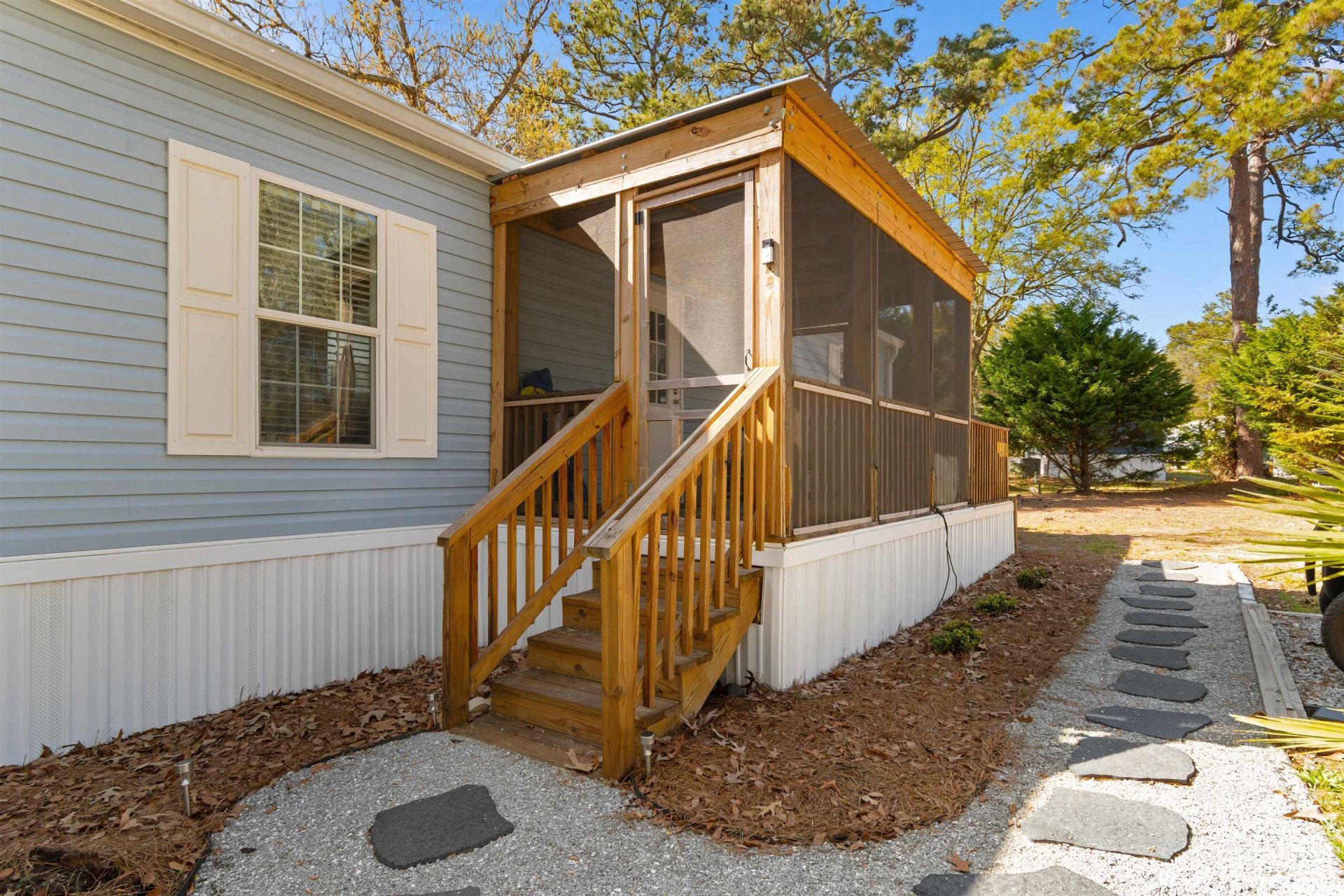 4609 Albatross St. Photo 30