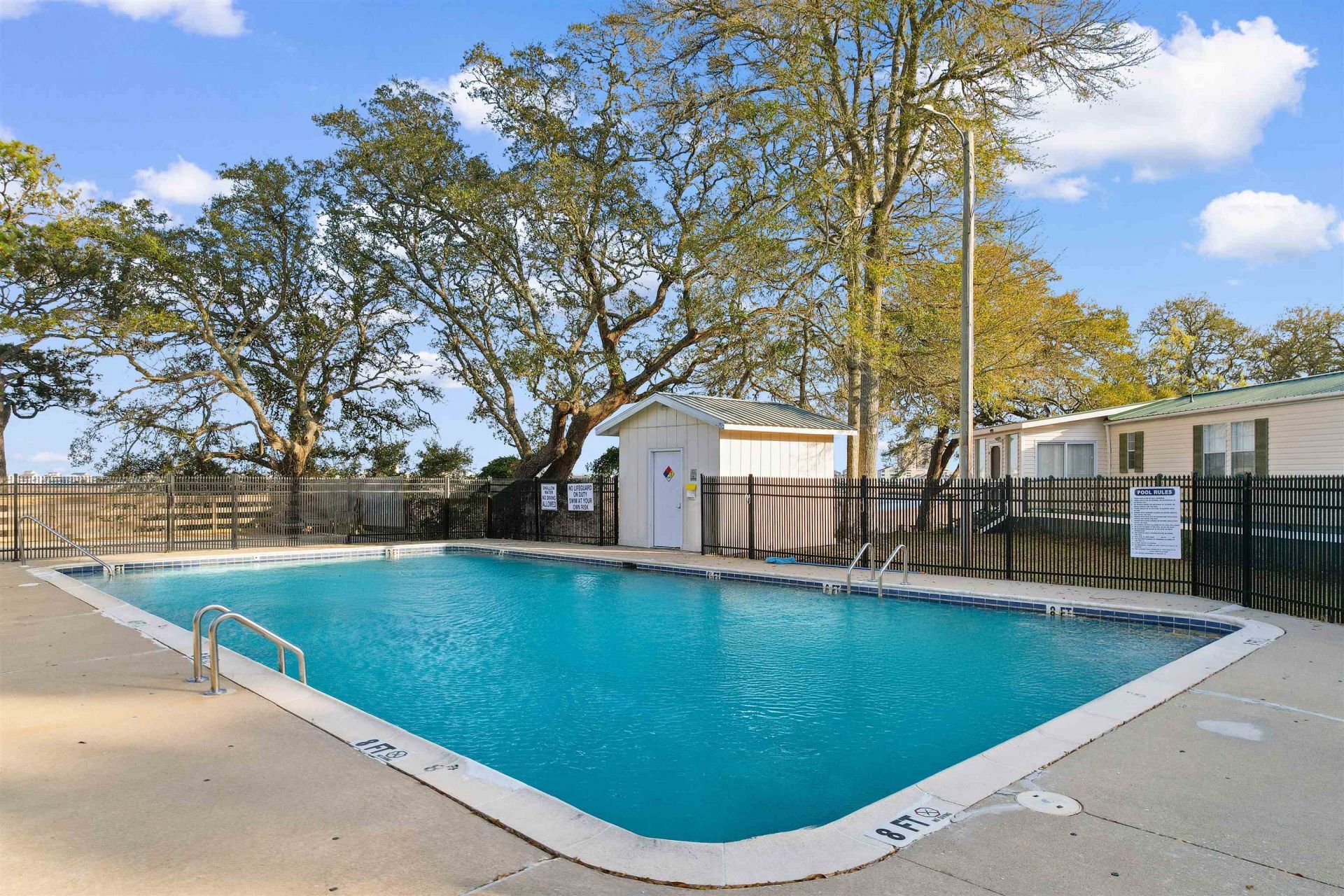 4609 Albatross St. Photo 36