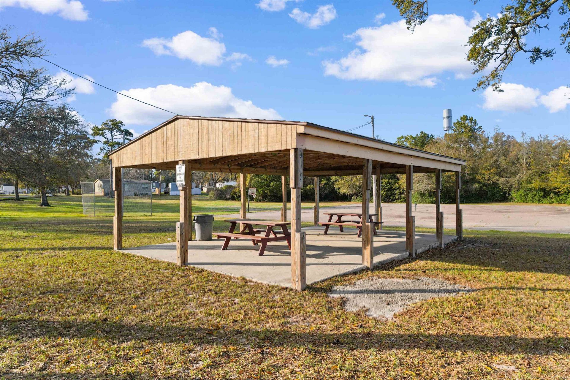 4609 Albatross St. Photo 39