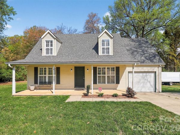 612 Flowe Drive, Charlotte, NC 28213