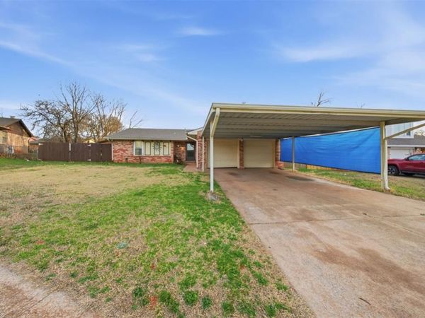 3426 Royalwood Circle, Del City, OK 73115