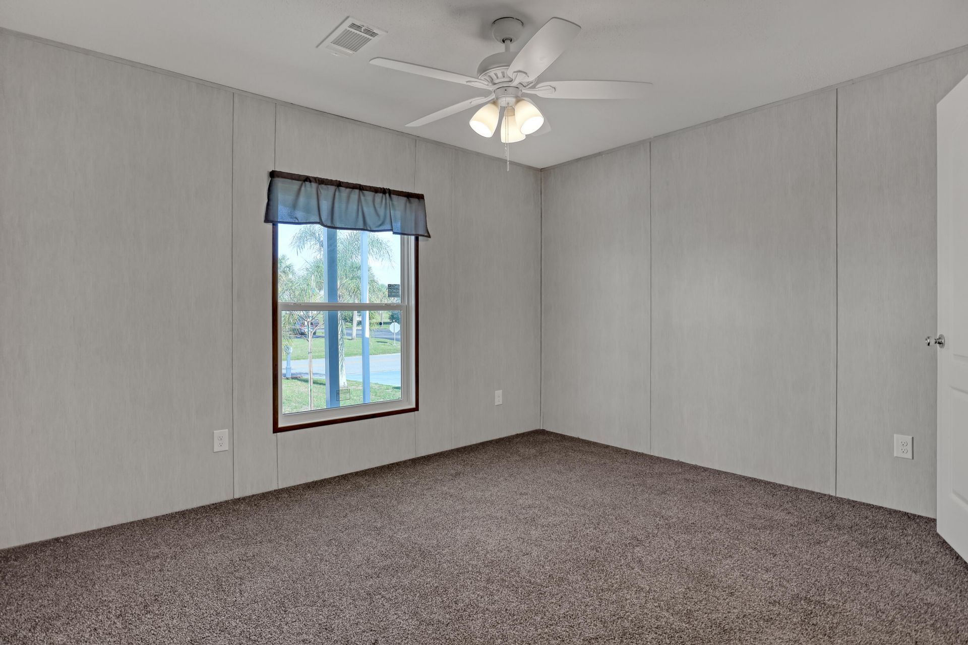 1479 Barefoot Circle, Sebastian, FL 32976 Photo