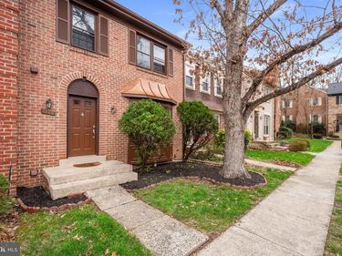 2880 KELLY SQUARE, VIENNA, VA 22181