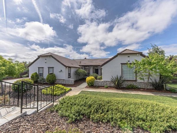 295 Via Vaquero Norte, San Juan Bautista, CA 95045