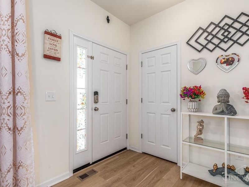 5483 Long Trail Court, Fairfield Twp, OH 45011 Photo 8