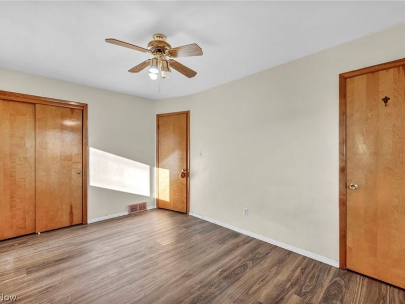 4208 Spring Crest Drive, Brooklyn, OH 44144 Photo 22