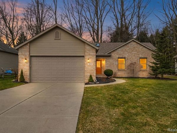 4039 Stoney Creek Drive, Fort Gratiot Twp, MI 48059