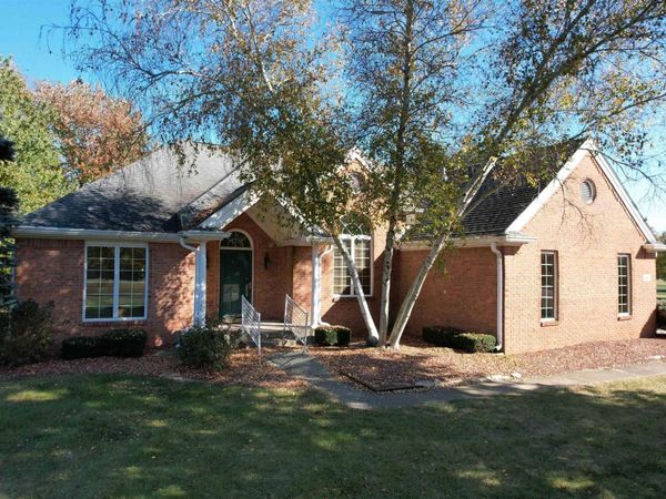 97 N Sugar Cliff Drive, Crawfordsville, IN 47933