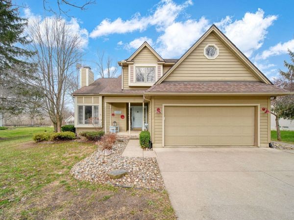 11085 Village Lane, Clinton, MI 49236