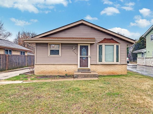 6463 N 55th STREET, Milwaukee, WI 53223