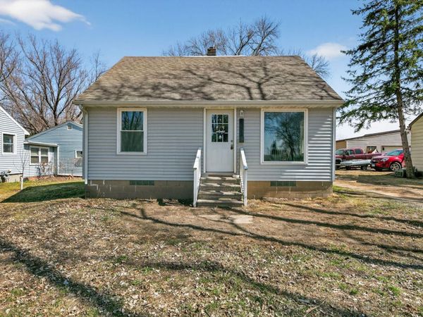 1373 Jefferson Street SE, Hutchinson, MN 55350