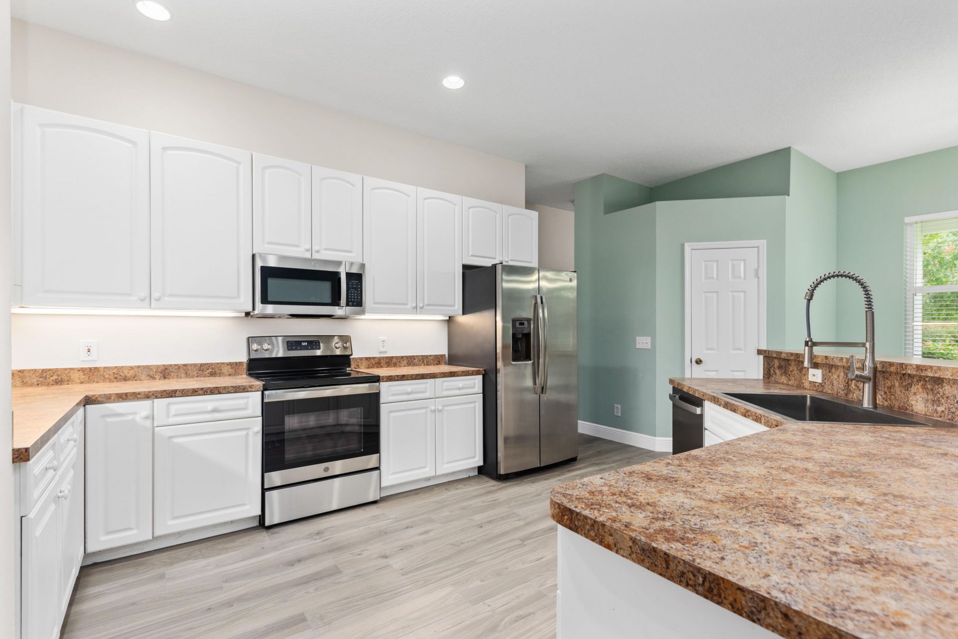 501 NW Pine Sap Place, Jensen Beach, FL 34957 Photo