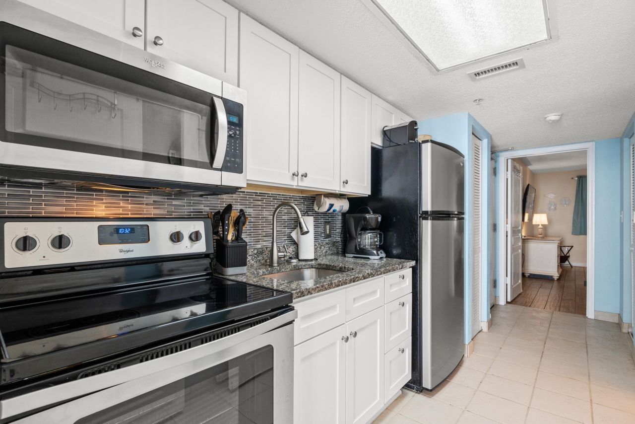 2701 S Ocean Blvd. Photo 10