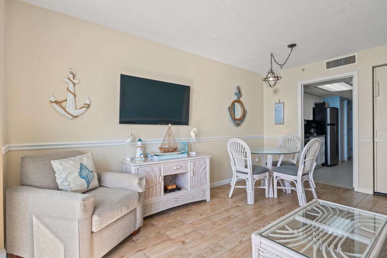 2701 S Ocean Blvd. Photo 5