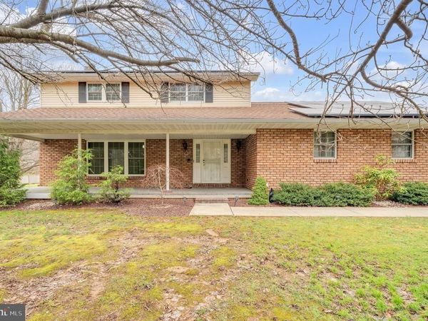 5013 E BERLIN ROAD, THOMASVILLE, PA 17364