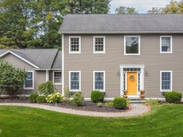 35 Long Creek Drive, Burnt Hills, NY 12027